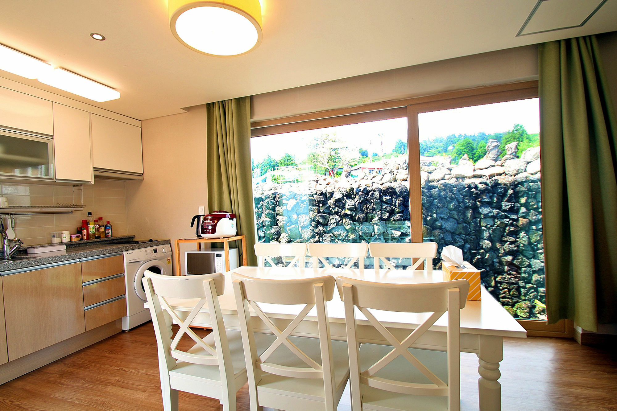 Saemmoru Pension Seogwipo Esterno foto